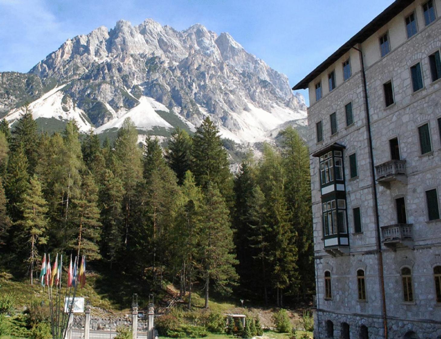 Th Borca Di Cadore - Park Hotel Des Dolomites Exterior photo