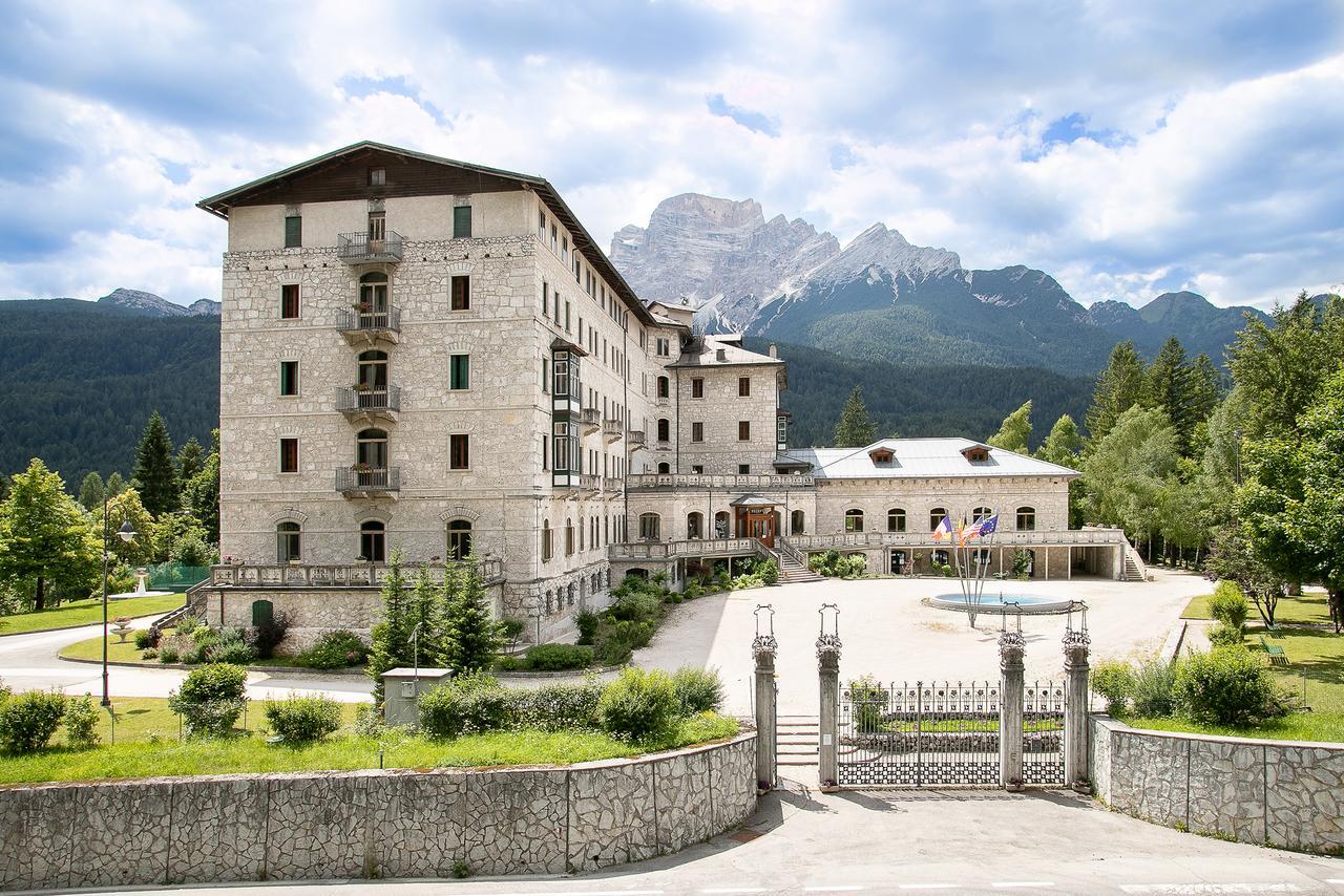 Th Borca Di Cadore - Park Hotel Des Dolomites Exterior photo